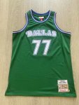 NBA 77 Doncic Mavericks 2018-19 authentique Maillot green